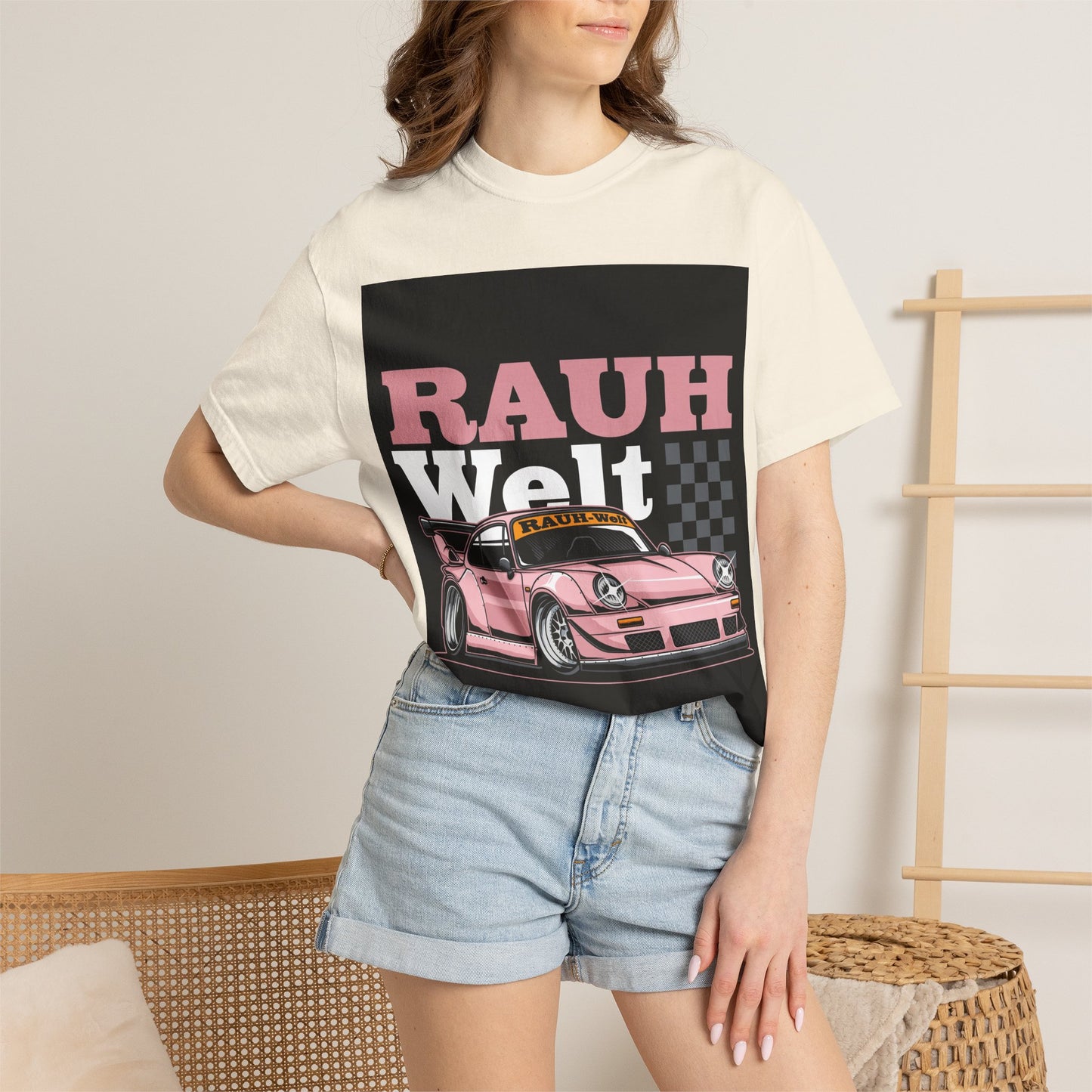 Pink Porsche 911 Rauh-Welt Racing IllustrationT-shirt